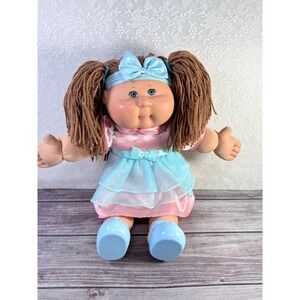 Cabbage Patch Kids Doll 16" Brunette Green eyes Original Clothes Shoes 2004
